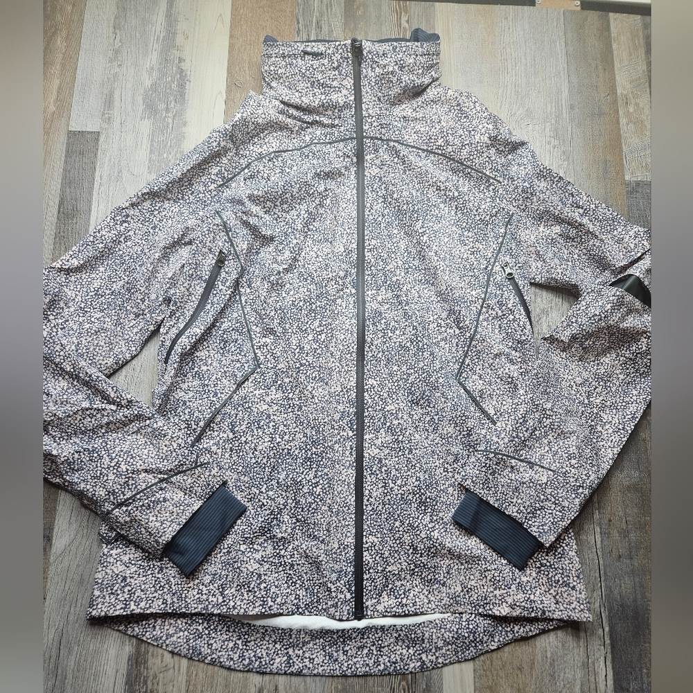 Lululemon Runaway Jacket Pebble Print Size 10 Hoodie Full Zipper